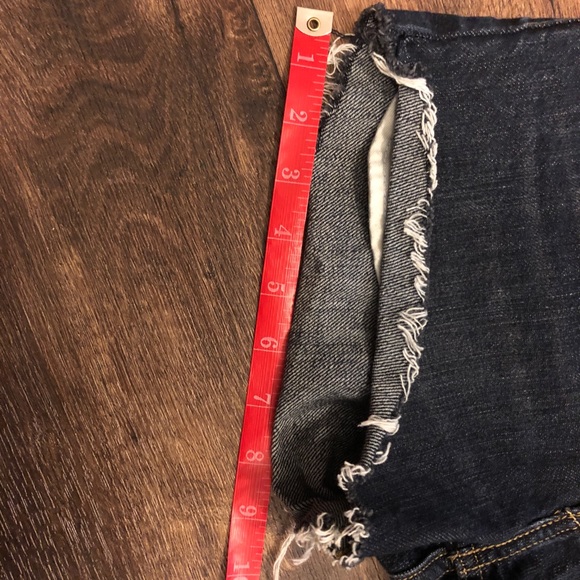 Levi cut offs - Picture 8 of 8